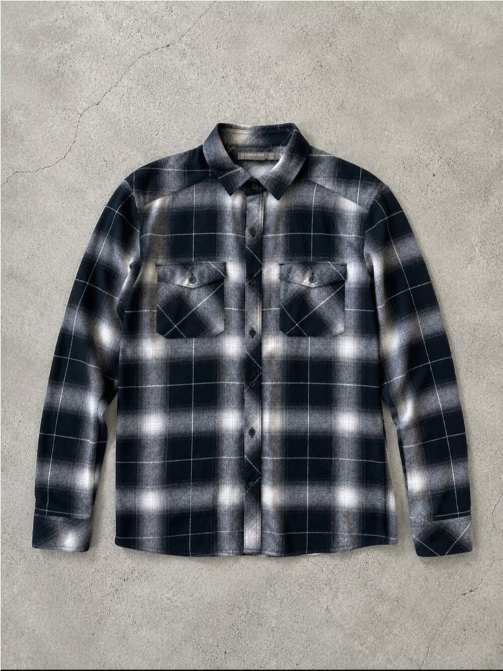 Icebreaker Merino Wool Plaid Flannel Button Front Shirt Men’s Small Black Gray